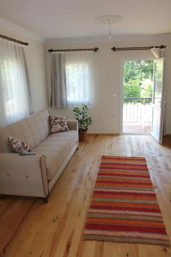 فندق مبيت وإفطار Orhaniye  Guelsuem Hanim Evleri